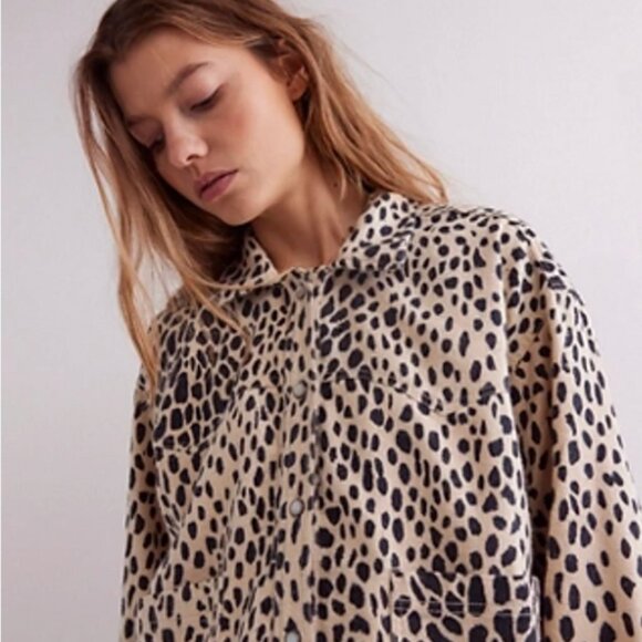 Free People We the Free Calico Animal Print Flannel Shirt in Snow Leopard Combo - Picture 7 of 9